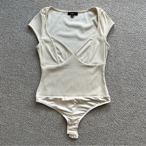 Beige Cap Sleeve Bodysuit - Picture 3 of 4